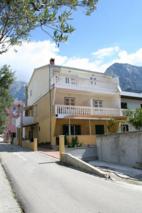 Apartments by the sea Promajna, Makarska - 2674